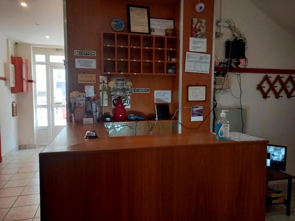 Hotel Korydallos Пирея Екстериор снимка