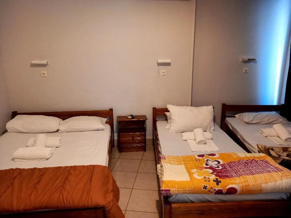 Hotel Korydallos Пирея Екстериор снимка