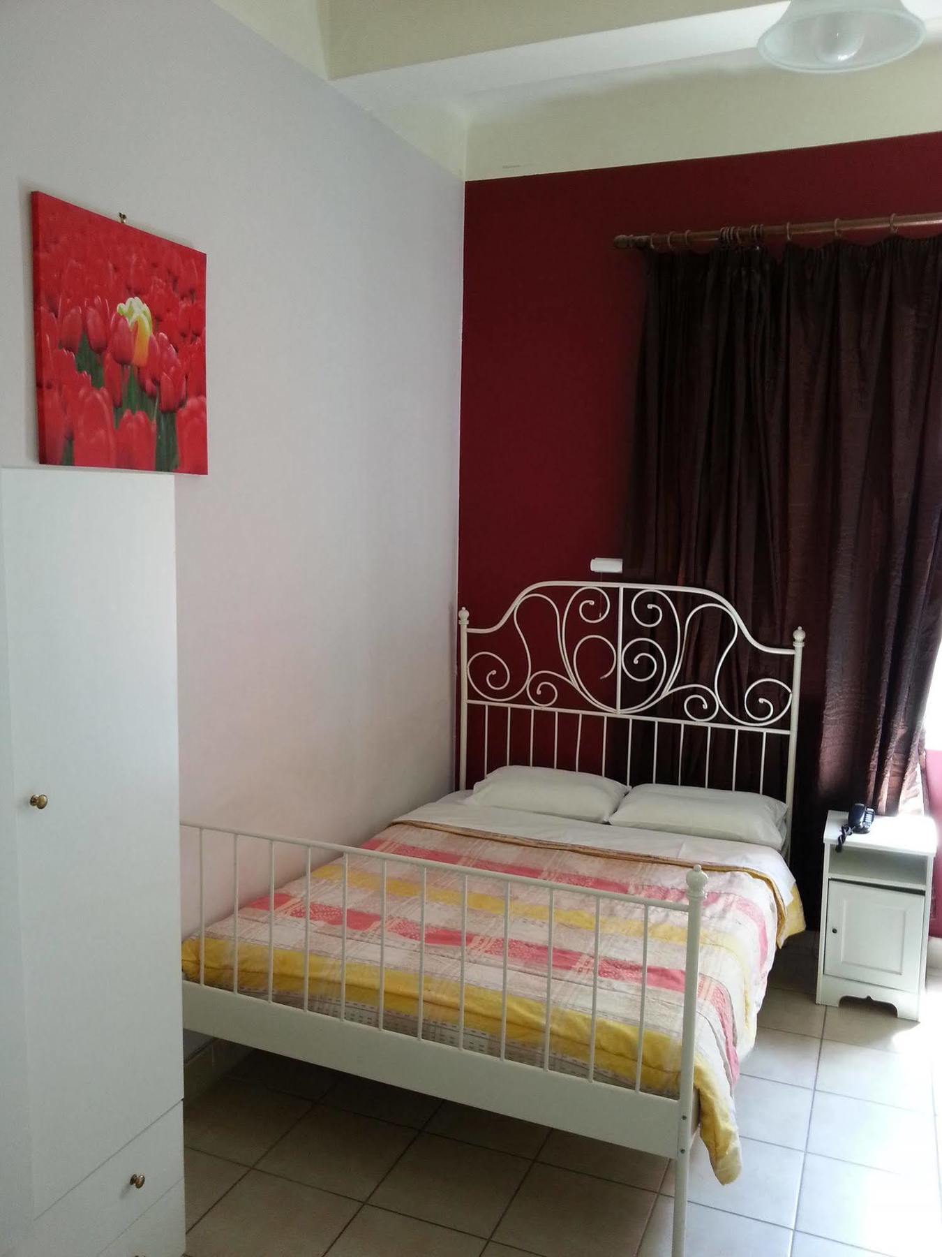 Hotel Korydallos Пирея Екстериор снимка