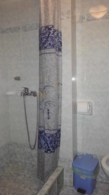 Hotel Korydallos Пирея Екстериор снимка